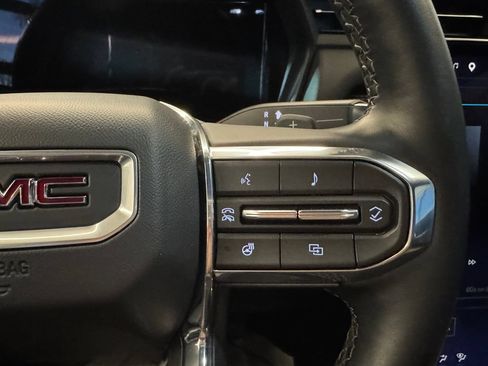 Used 2025 GMC Terrain Elevation AWD/4WD image 12