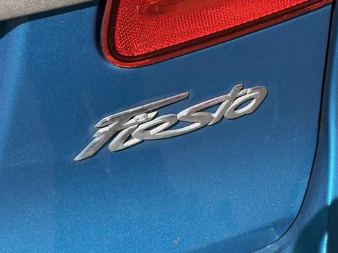 Used 2012 Ford Fiesta SE FWD image 9