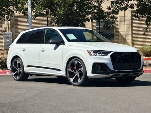 Used 2023 Audi SQ7 Prestige w/ Prestige Package AWD/4WD image 8