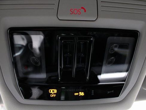 New 2026 Volkswagen Tiguan SE image 21