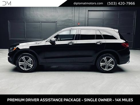 Used 2018 Mercedes-Benz GLC 300 4MATIC image 4
