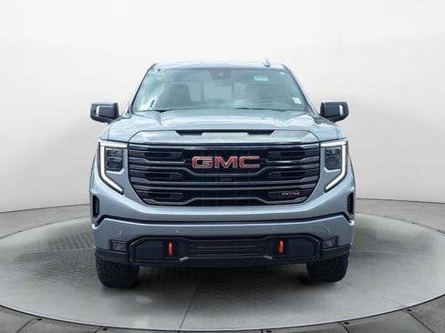 Used 2024 GMC Sierra 1500 AT4 w/ Technology Package AWD/4WD image 2