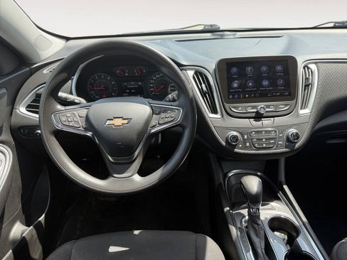 Used 2023 Chevrolet Malibu LT FWD image 13