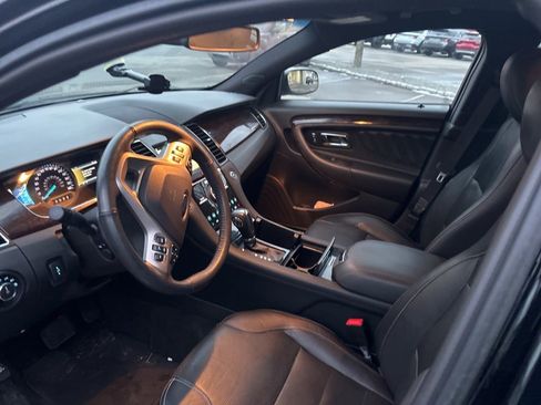 Used 2018 Ford Taurus Limited image 33