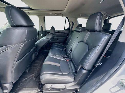 Used 2025 Honda Pilot Touring image 26