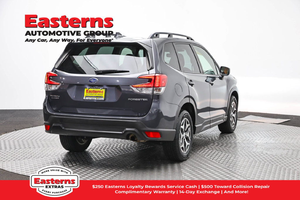 Used 2022 Subaru Forester Premium AWD/4WD image 6