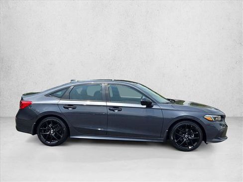 Used 2024 Honda Civic Sport image 4