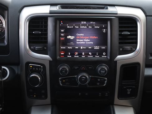 Used 2018 RAM 1500 Big Horn image 7