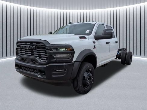 New 2026 RAM 5500 Tradesman AWD/4WD image 17