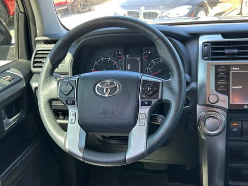 Used 2021 Toyota 4Runner SR5 Premium w/ Moonroof Package AWD/4WD image 40