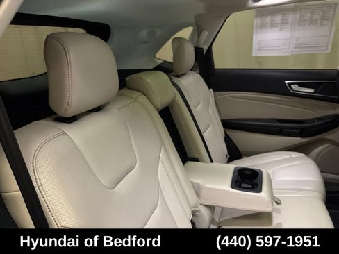 Used 2017 Ford Edge Titanium w/ Equipment Group 301A AWD/4WD image 25