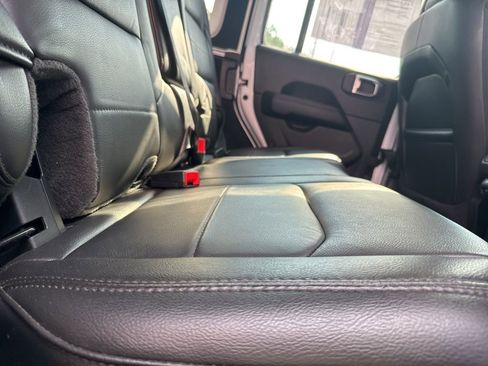 Used 2023 Jeep Wrangler Altitude image 62