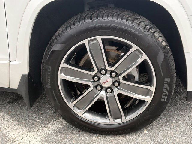 Used 2019 GMC Acadia Denali w/ Technology Package AWD/4WD image 11