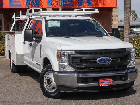Used 2021 Ford F350 XL w/ Power Equipment Group RWD image 2