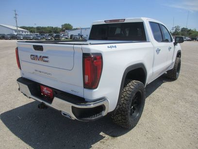 New 2026 GMC Sierra 1500 SLT w/ SLT Convenience Package