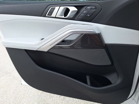 Used 2023 BMW X6 M50i w/ Executive Package image 20