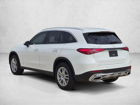 Used 2025 Mercedes-Benz GLC 300 image 8
