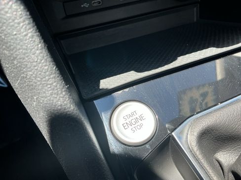 Certified 2024 Volkswagen Taos S FWD image 20