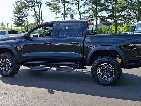 New 2026 Chevrolet Colorado ZR2 w/ Technology Package AWD/4WD image 8