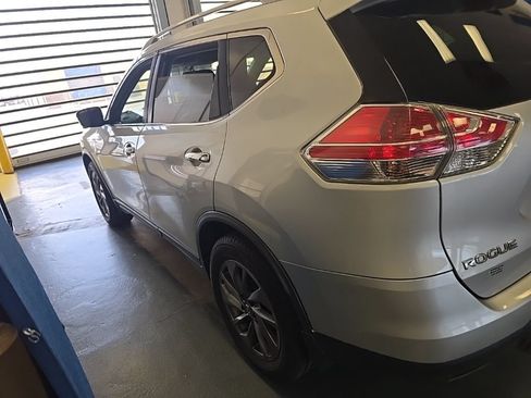 Used 2016 Nissan Rogue SL w/ SL Premium Package AWD/4WD image 5