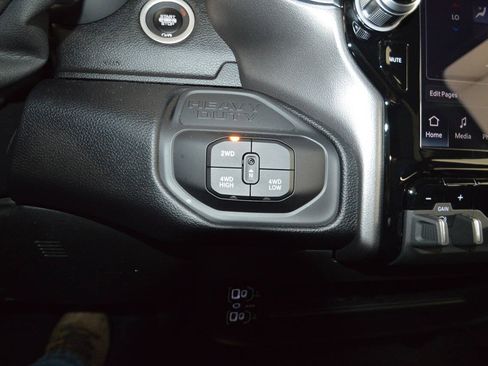 Used 2026 RAM 2500 Big Horn AWD/4WD image 34