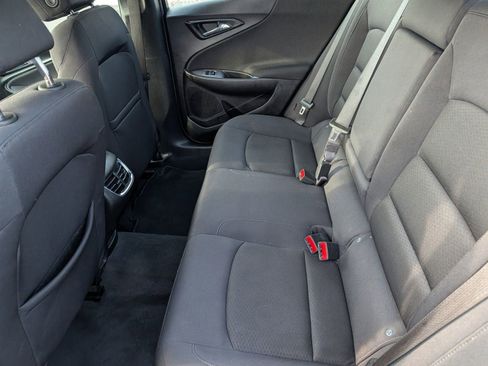Used 2022 Chevrolet Malibu LT image 19