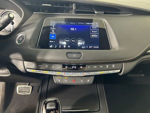 Certified 2023 Cadillac XT4 Sport w/ LPO, Onyx Lite Package image 21