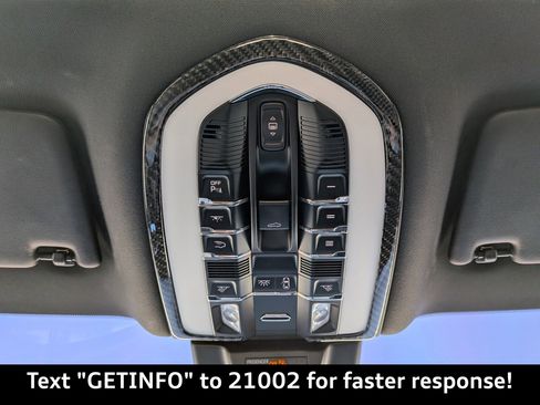 Used 2020 Porsche Macan image 29