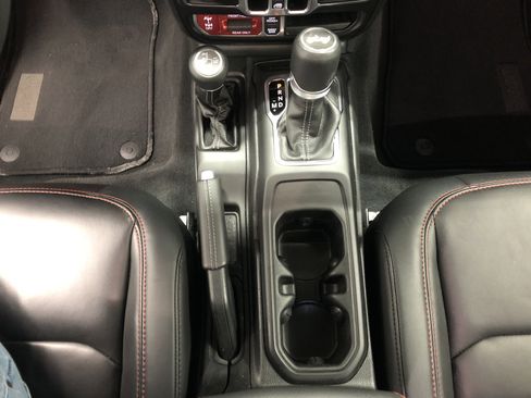 Certified 2024 Jeep Wrangler Unlimited Rubicon image 18