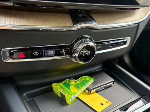 New 2026 Volvo XC60 B5 Plus w/ Protection Package Premier image 14