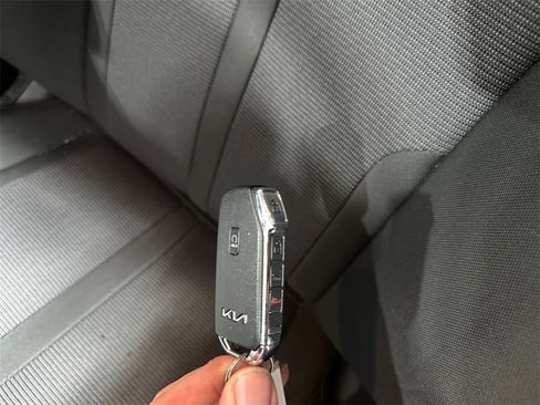 Used 2023 Kia K5 LXS image 32