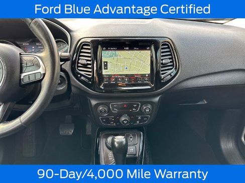 Used 2018 Jeep Compass Limited w/ Navigation Group AWD/4WD image 19