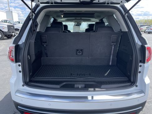 Used 2017 GMC Acadia Limited SLT AWD/4WD image 9