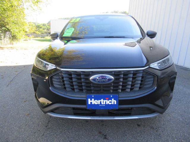 Certified 2023 Ford Escape Active w/ Tech Pack #1 AWD/4WD image 2