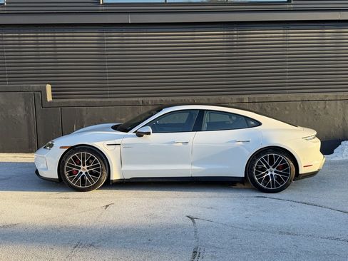 Certified 2025 Porsche Taycan 4S image 2