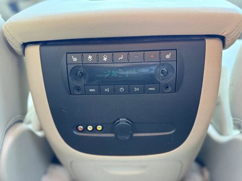 Used 2013 Chevrolet Tahoe LTZ AWD/4WD image 24