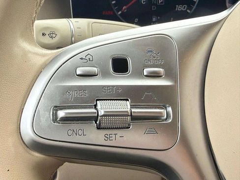 Used 2019 Mercedes-Benz S 560 4MATIC Sedan image 38