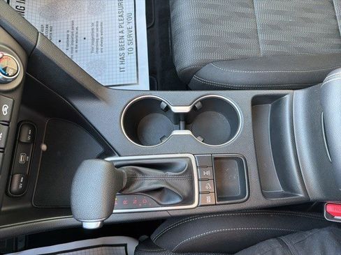 Used 2020 Kia Sportage LX image 23