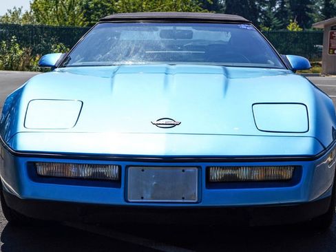 Used 1988 Chevrolet Corvette Convertible RWD image 21