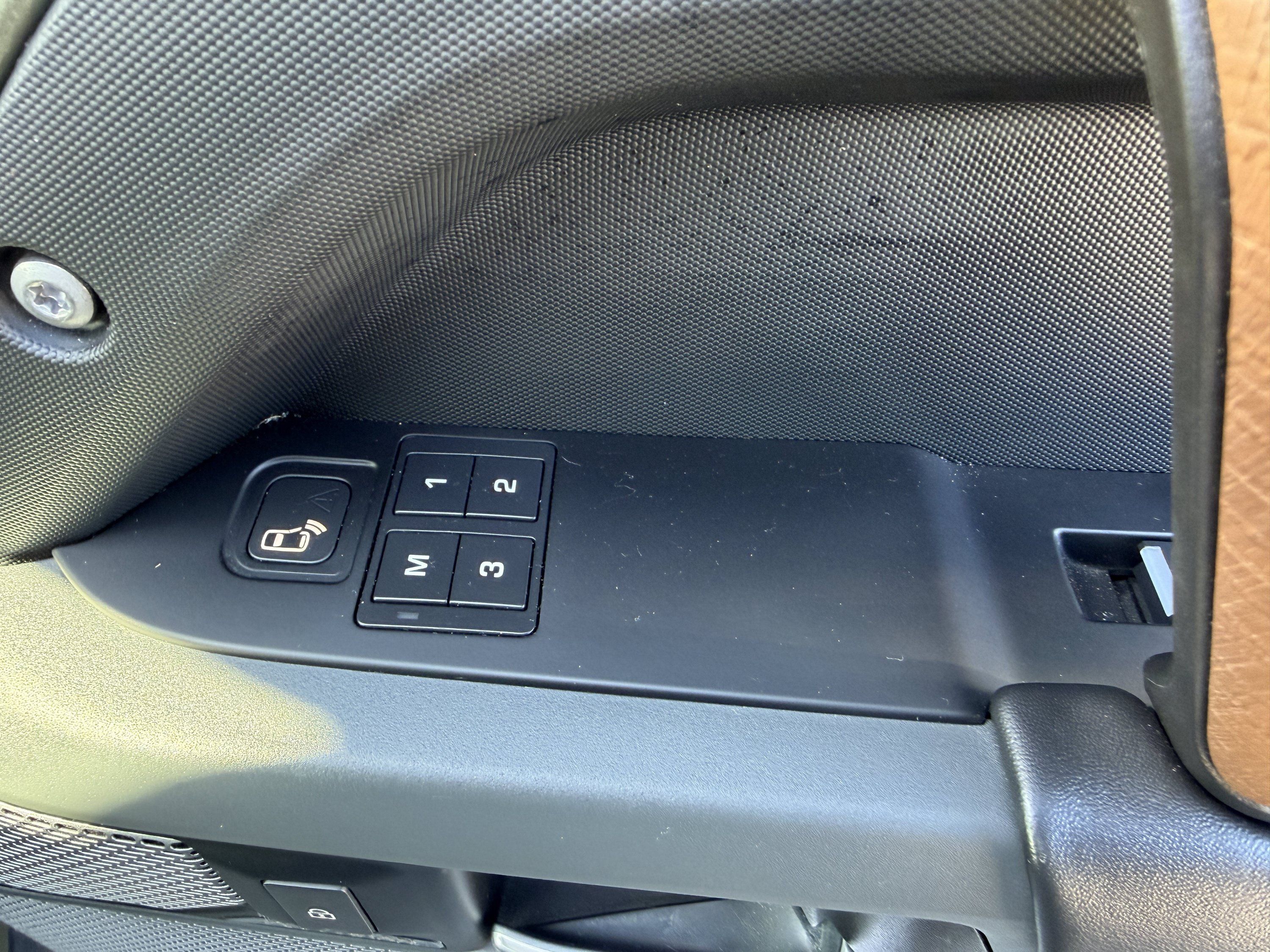 Used 2021 Land Rover Defender 110 X AWD/4WD image 41