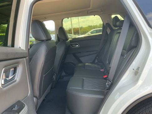 New 2026 Nissan Rogue Platinum AWD/4WD image 12