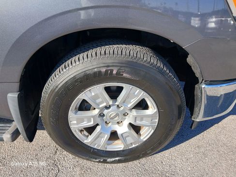 Used 2018 Nissan Titan SV RWD image 21