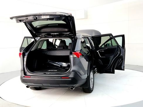 Used 2023 Toyota RAV4 XLE w/ Convenience Package AWD/4WD image 11