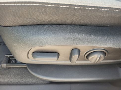 Certified 2023 Chevrolet Equinox LS w/ LS Convenience Package image 6