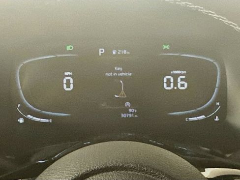 Used 2024 Kia Soul EX FWD image 2