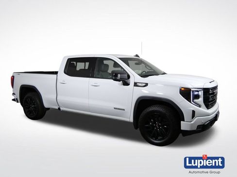 Used 2025 GMC Sierra 1500 Elevation w/ Elevation Premium Package AWD/4WD image 1