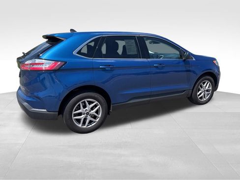 Used 2023 Ford Edge SEL AWD/4WD image 7
