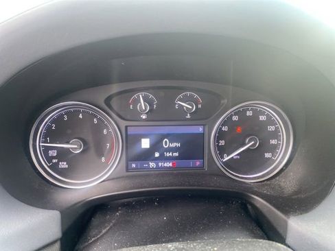 Used 2020 Buick Enclave Essence w/ Sound and Sites Package FWD image 17