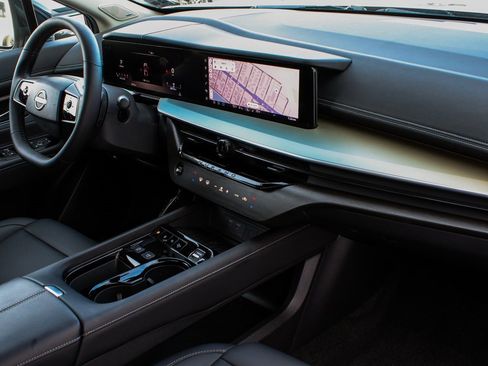 Used 2025 Nissan Murano SL w/ Cargo Package image 44