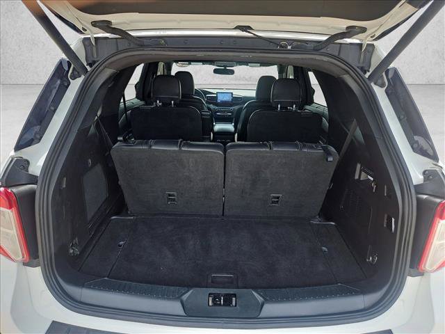 Used 2020 Ford Explorer Limited RWD image 6